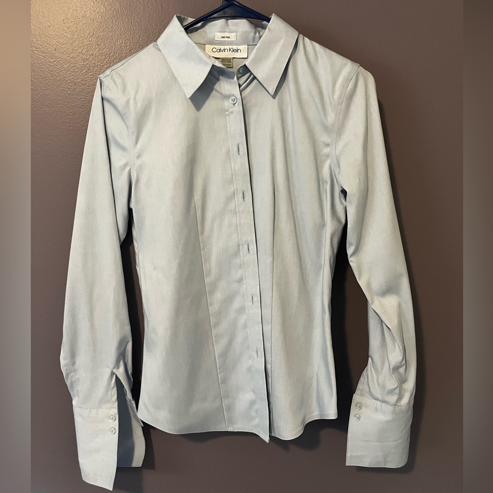 Calvin Klein button up business shirt.